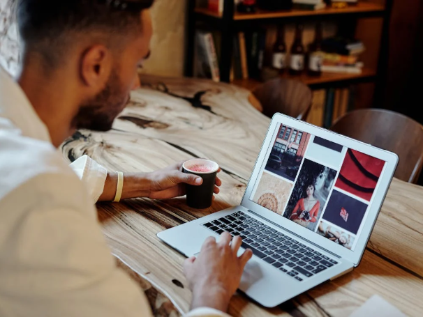 15 Essential Features for a Successful Art Ecommerce Store