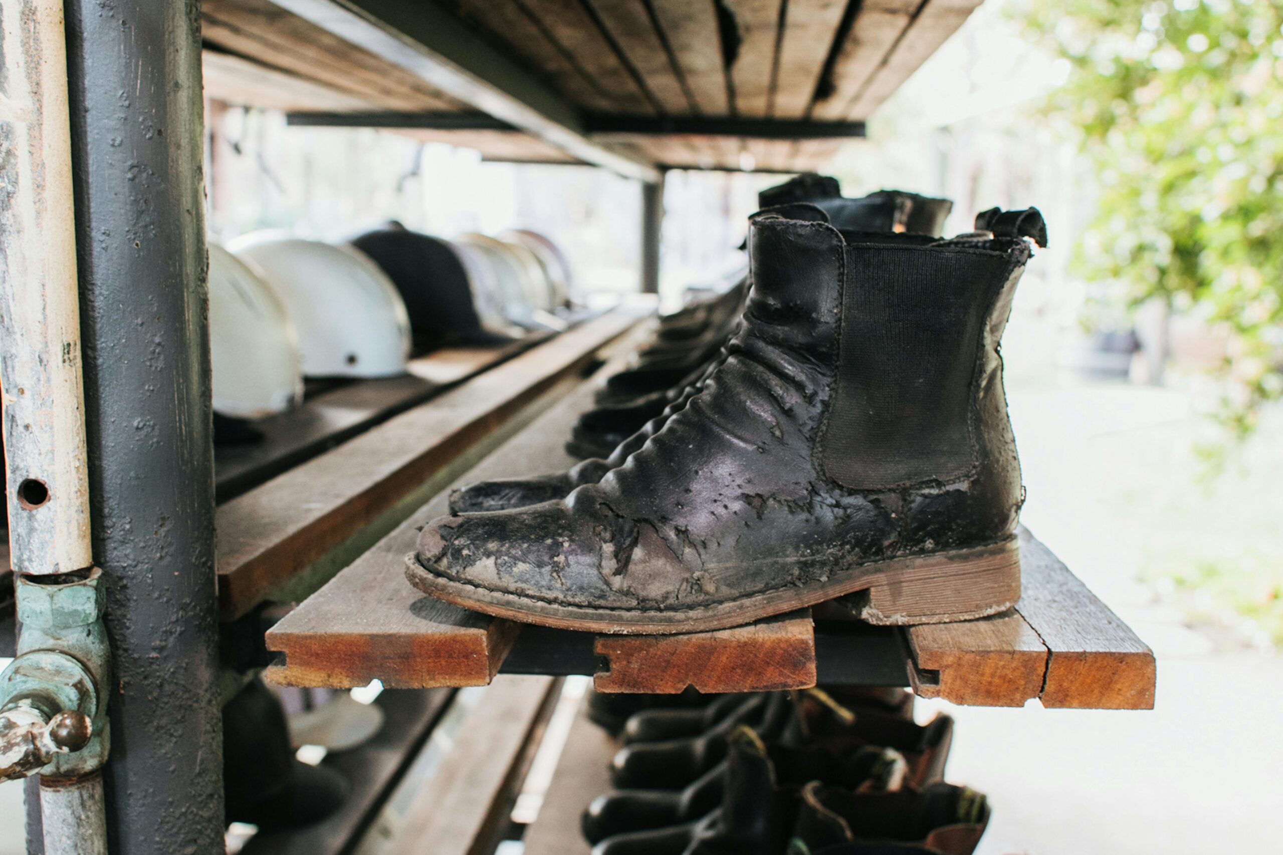 Sell Old Shoes Online India For Cash