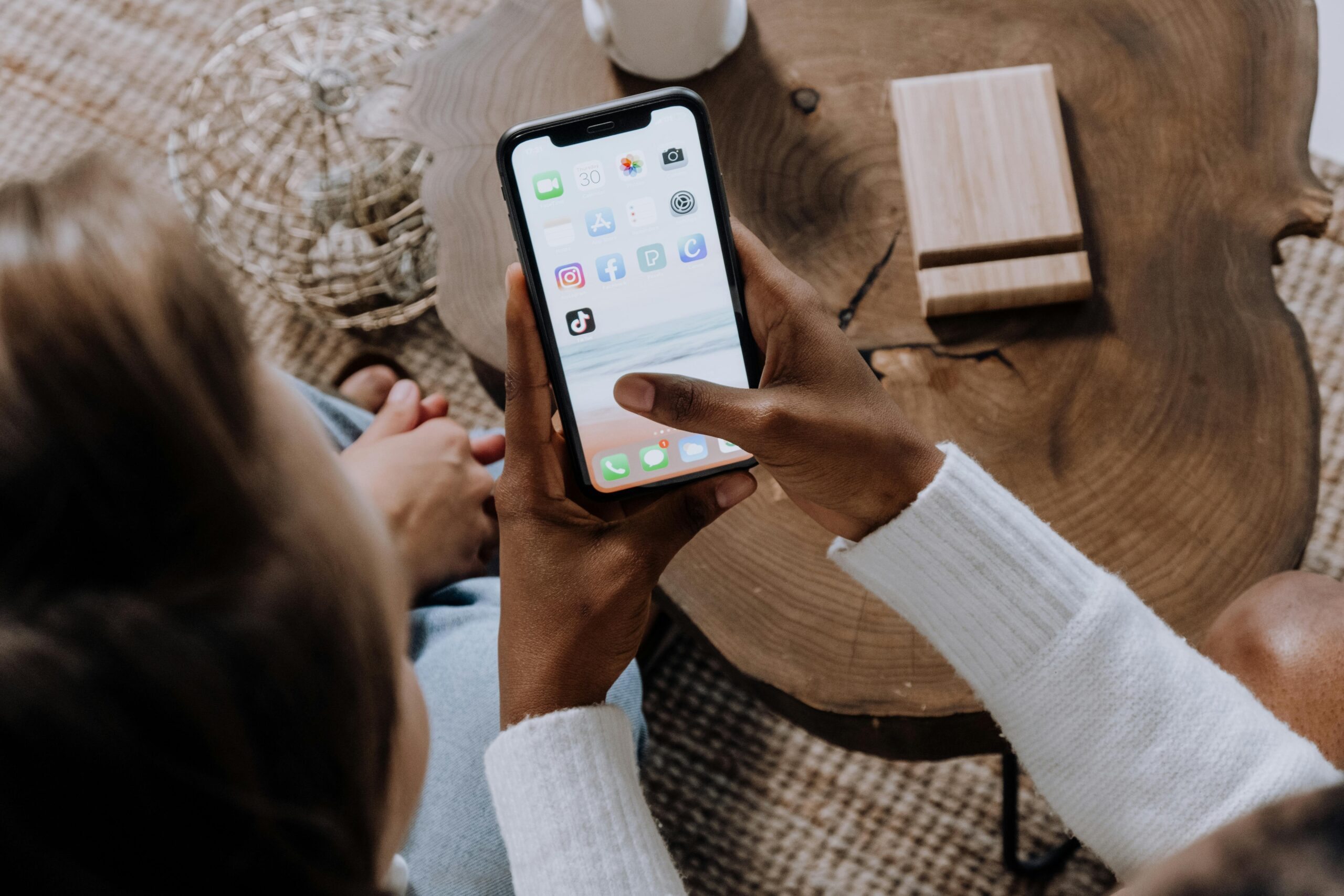 How to Run Fashion Ads on Instagram and TikTok That Convert